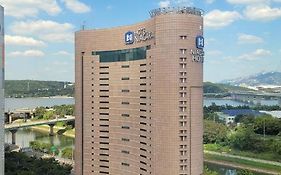 Niagara Hotel